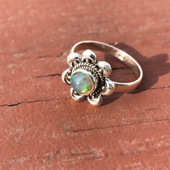 NWT FLASHY OPAL 925 STERLING SILVER RING, SIZE 8 - Picture 2 of 6